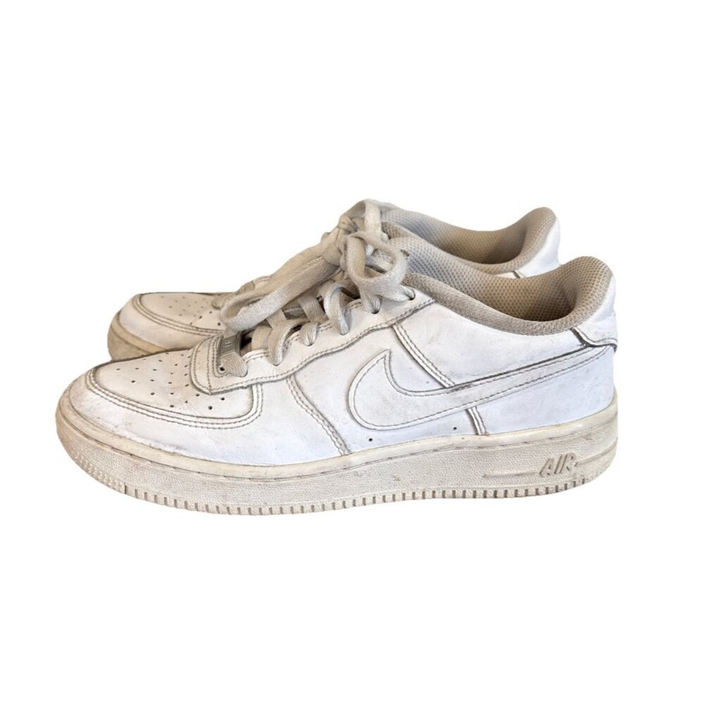 Air Force 1 White Boys Size 5.5 Youth Style DH2920-111 Nike Gym Athletic Shoes